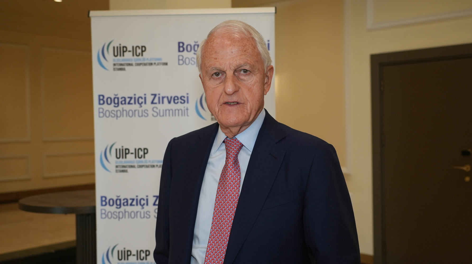UİP’İN DÜZENLEDİĞİ BASIN TOPLANTISINDA KONUŞAN YIRCALI, DÜNYA DEĞİŞİYOR, KÜRESEL DENGELER YENİDEN ŞEKİLLENİYOR.